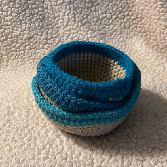 3- pc hand crocheted basket set - Picture 6 of 8